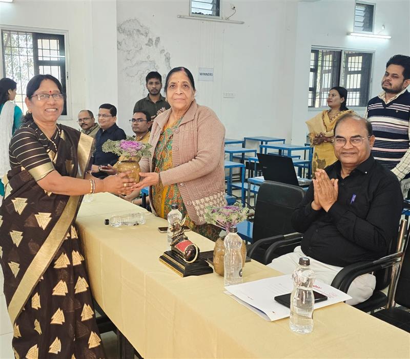 शोध केंद्र राजनीति विज्ञान द्वितीय डीआरसी के अवसर पर शोध संवर्धन समिति सहृदय धन्यवाद