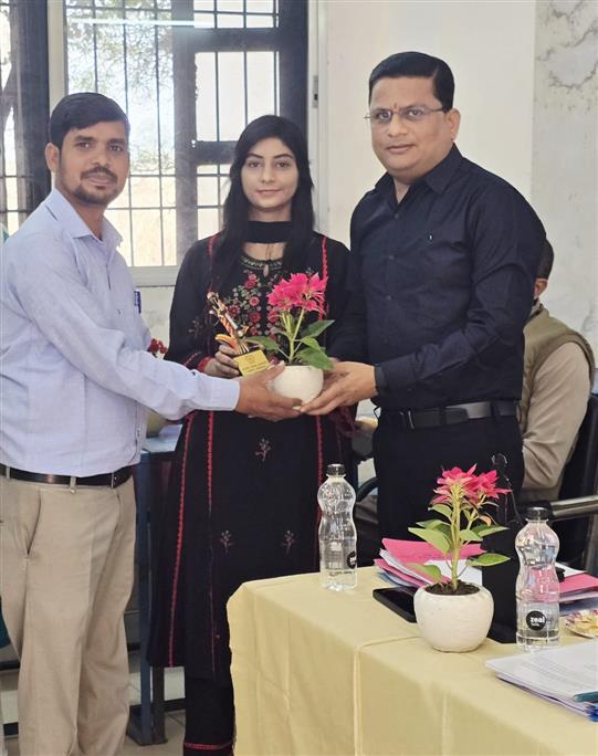 शोध केंद्र राजनीति विज्ञान द्वितीय डीआरसी के अवसर पर शोध संवर्धन समिति सहृदय धन्यवाद