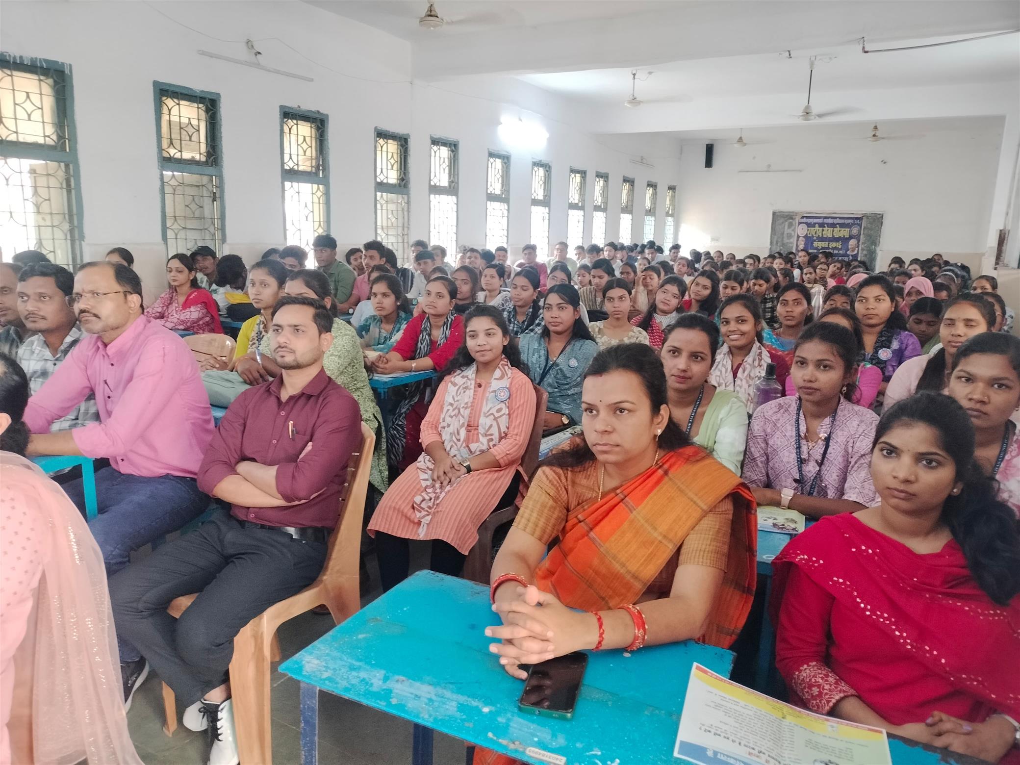 प्राचार्य प्रो करुणा दुबे मैम के मार्गदर्शन में मानसिक स्वास्थ्य : कक्षा से कार्यस्थल तक तनाव से निपटना एक दिवसीय कार्यशाला सम्पन्न