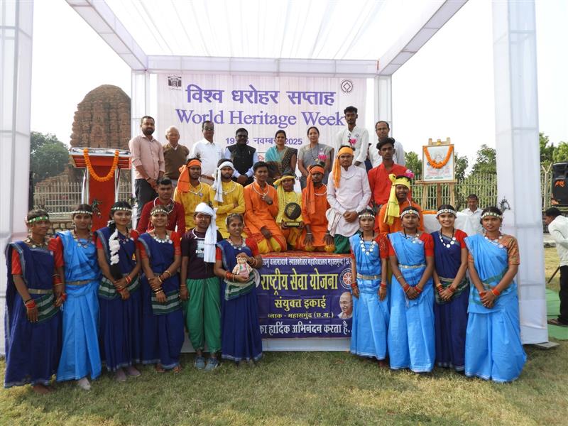  विश्व धरोहर सप्ताह 2025 समापन समारोह हेतु महाविद्यालय की राष्ट्रीय सेवा योजना इकाई द्वारा सांस्कृतिक प्रस्तुति हेतु सिरपुर लक्ष्मण मंदिर के लिए प्रस्