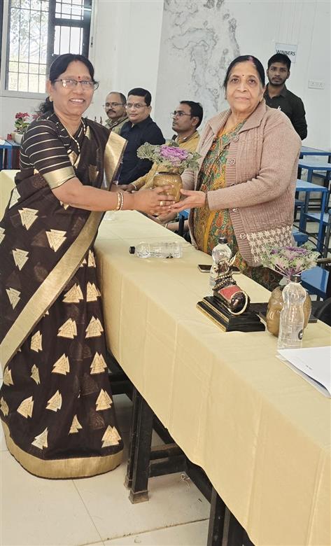 शोध केंद्र राजनीति विज्ञान द्वितीय डीआरसी के अवसर पर शोध संवर्धन समिति सहृदय धन्यवाद